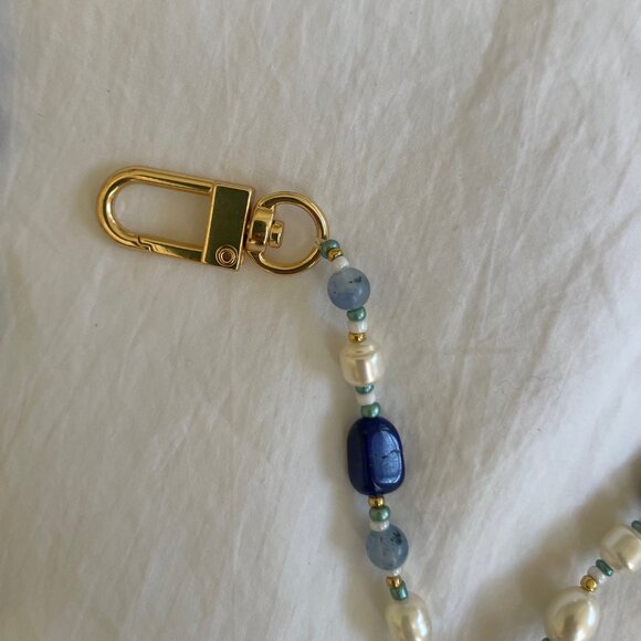 Beaded crossbody phone strap - Picture 3 of 4